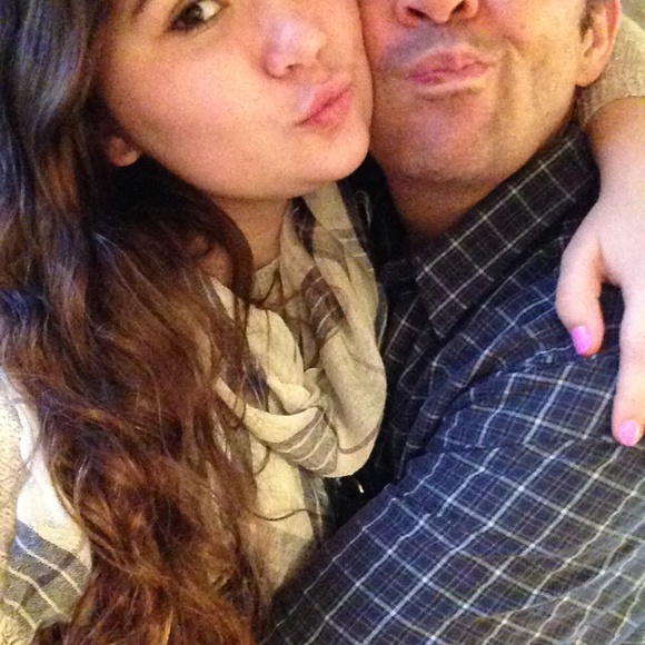 Meet your Posher, Vicky - Picture 3 of 8